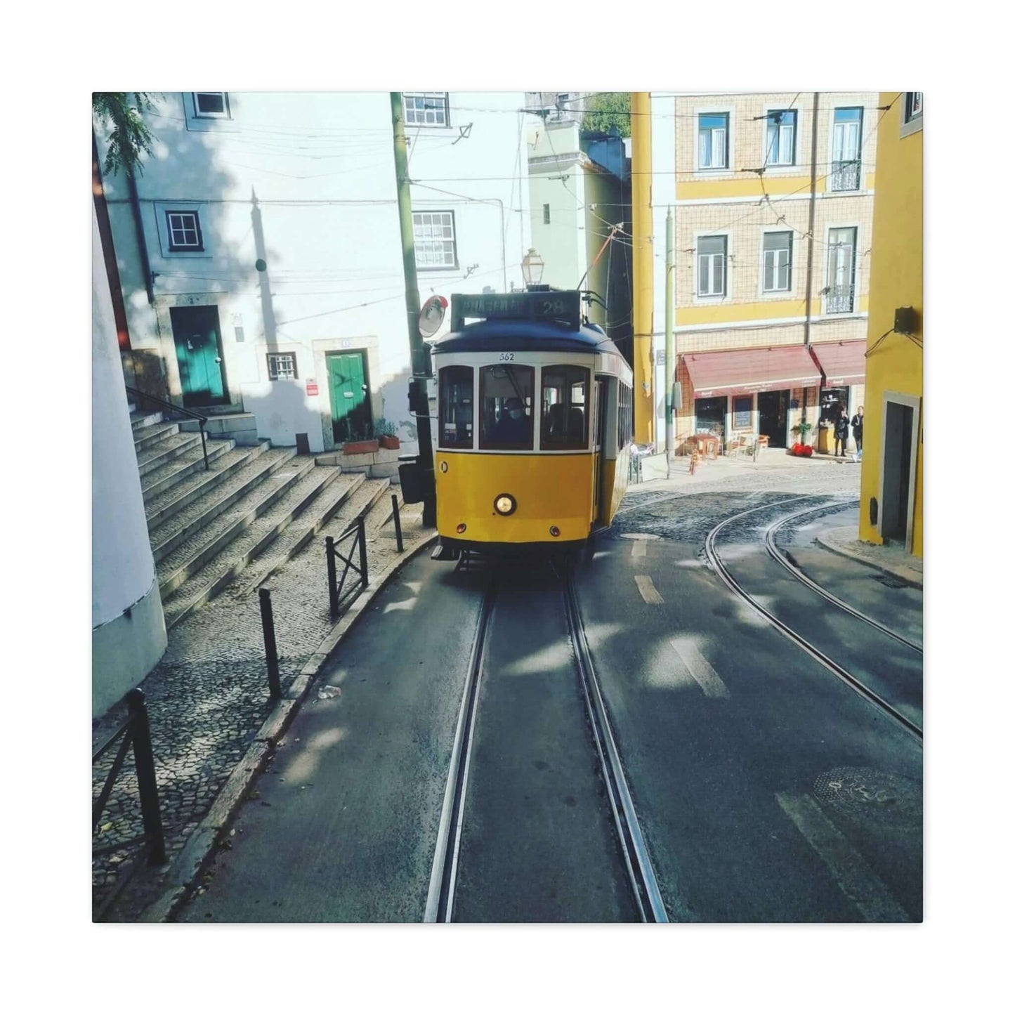 Remodelado Tram | Portugal | Canvas