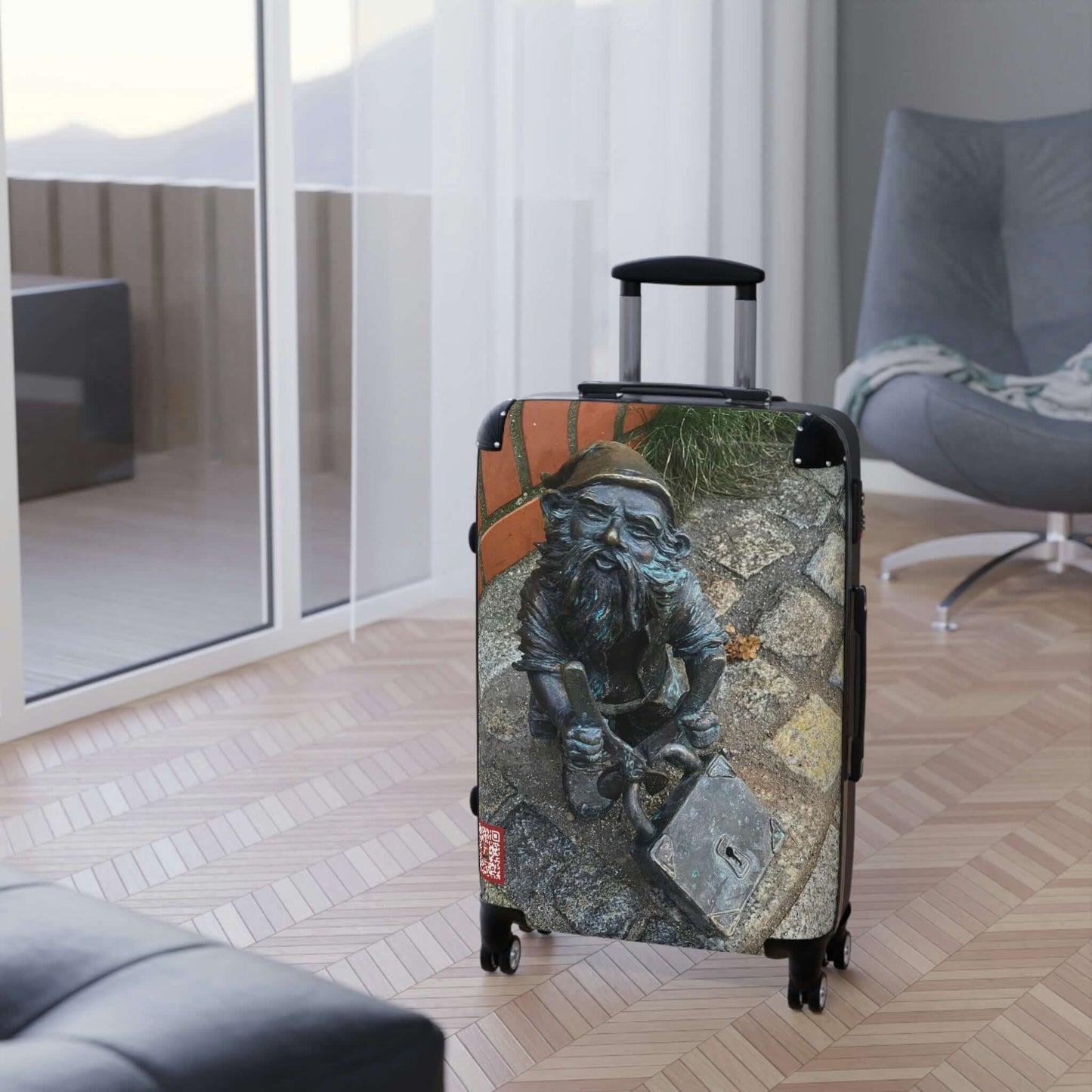 The dwarf | Poland | Suitcases