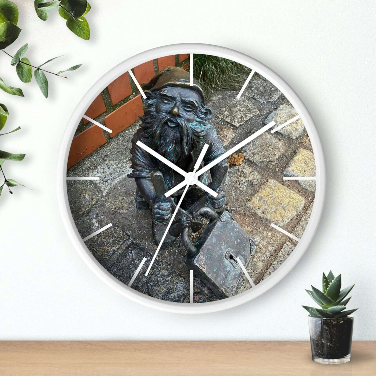 The dwarf | Poland | Wall clock