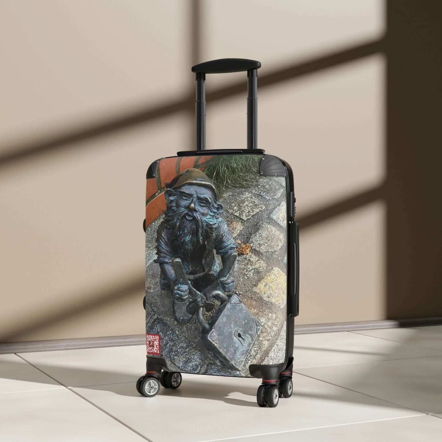 The dwarf | Poland | Suitcases