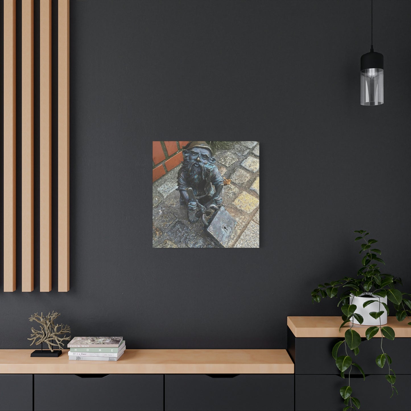 The dwarf | Poland | Canvas