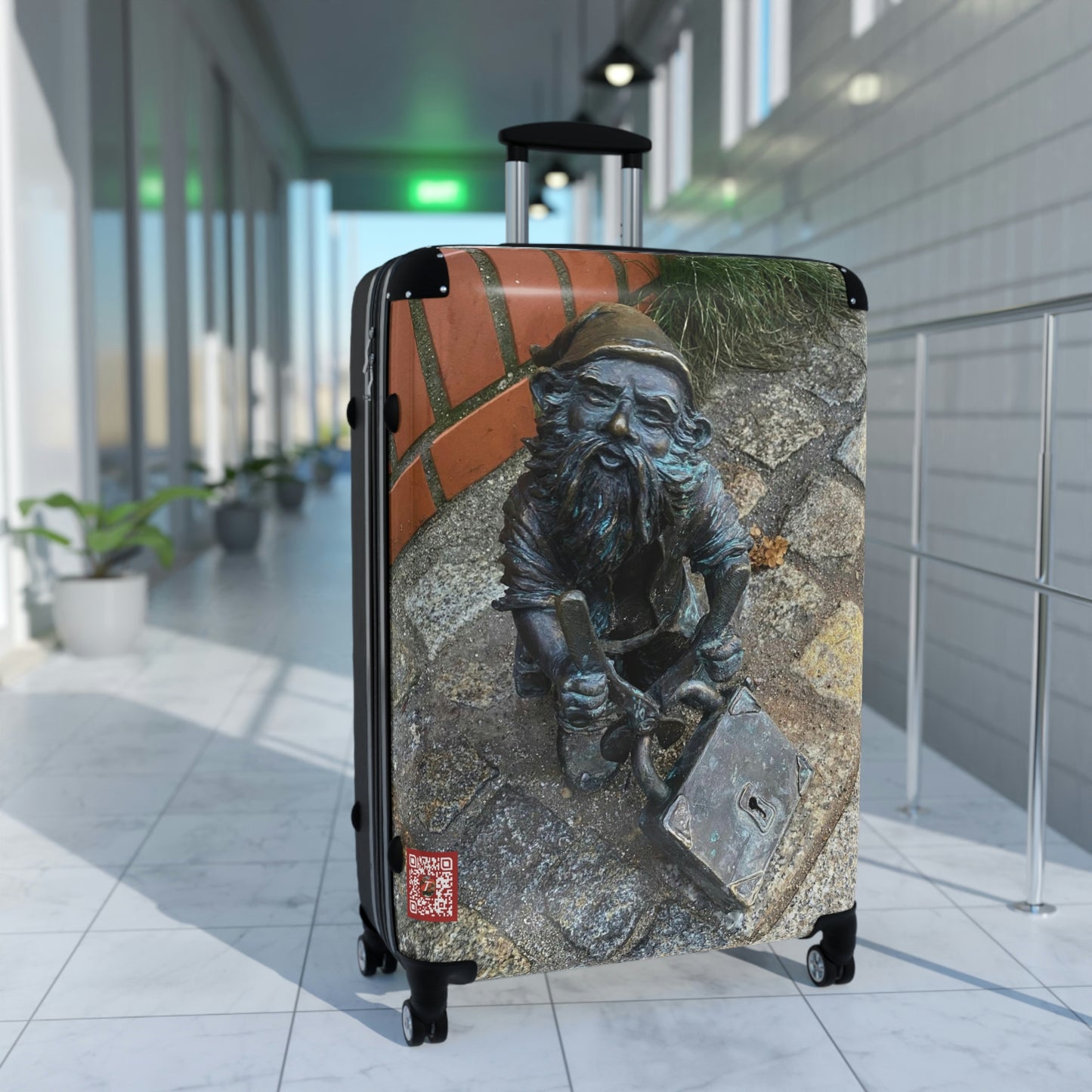 The dwarf | Poland | Suitcases