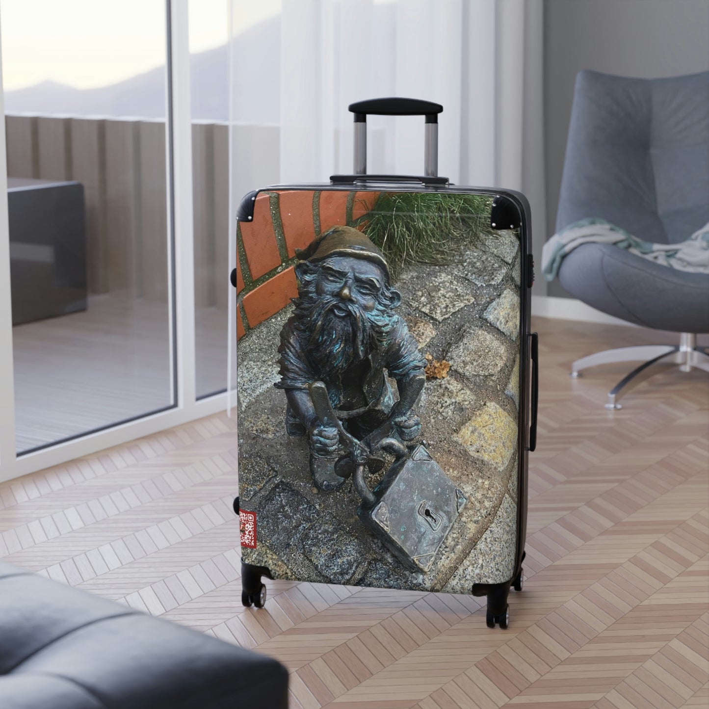 The dwarf | Poland | Suitcases