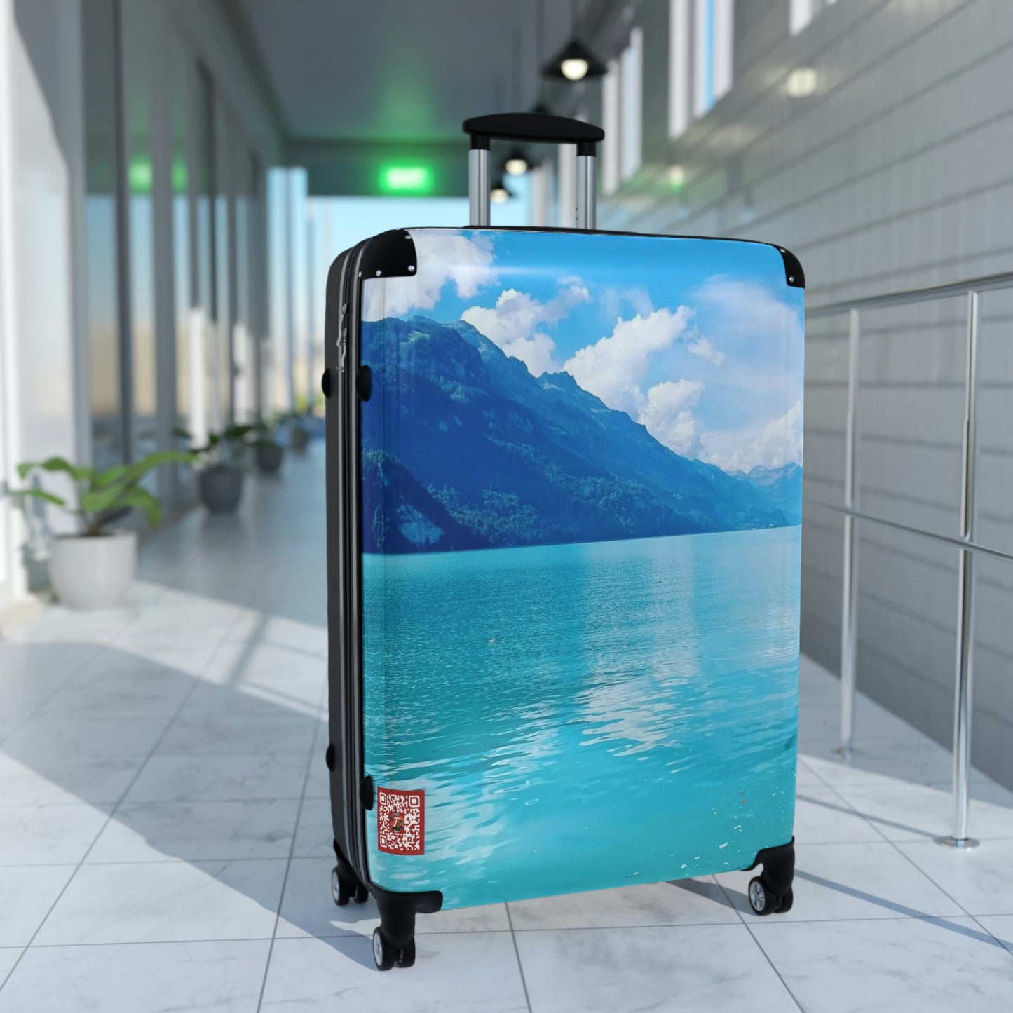 Lake Brienz | Swizterland | Suitcases