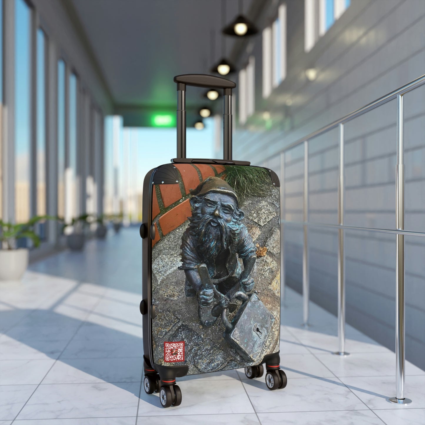 The dwarf | Poland | Suitcases