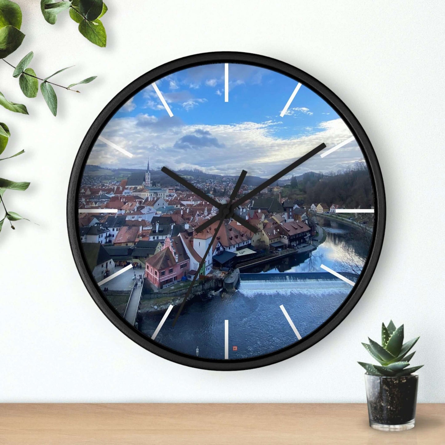 La rivière de Český Krumlov | République tchèque | horloge murale