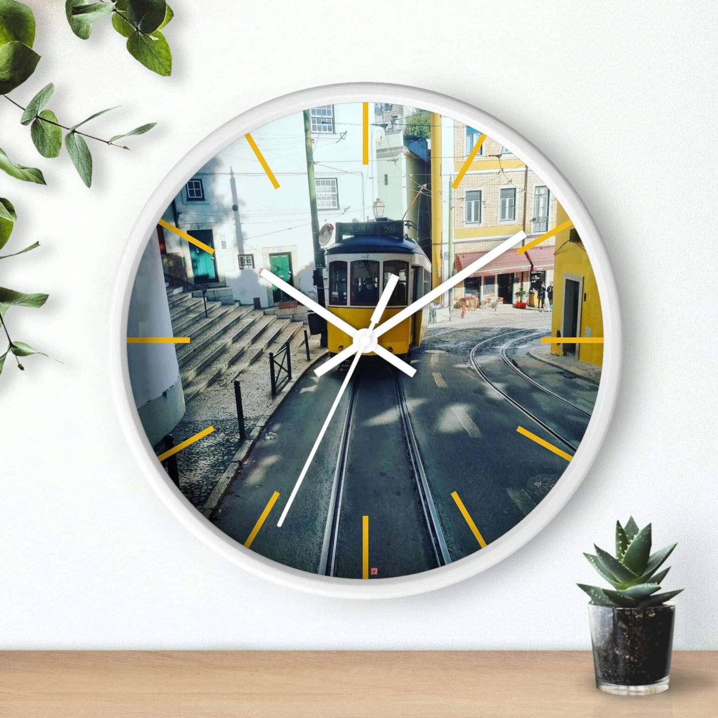 Remodelado Tram | Portugal | Wall clock