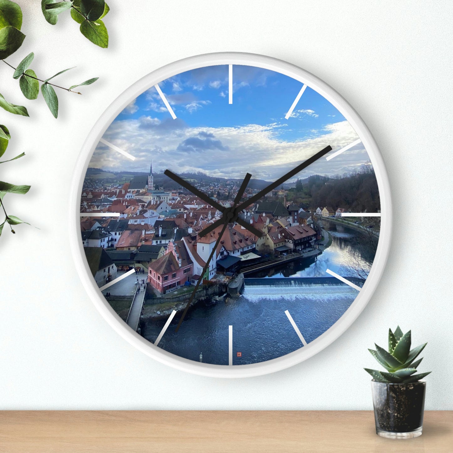 La rivière de Český Krumlov | République tchèque | horloge murale