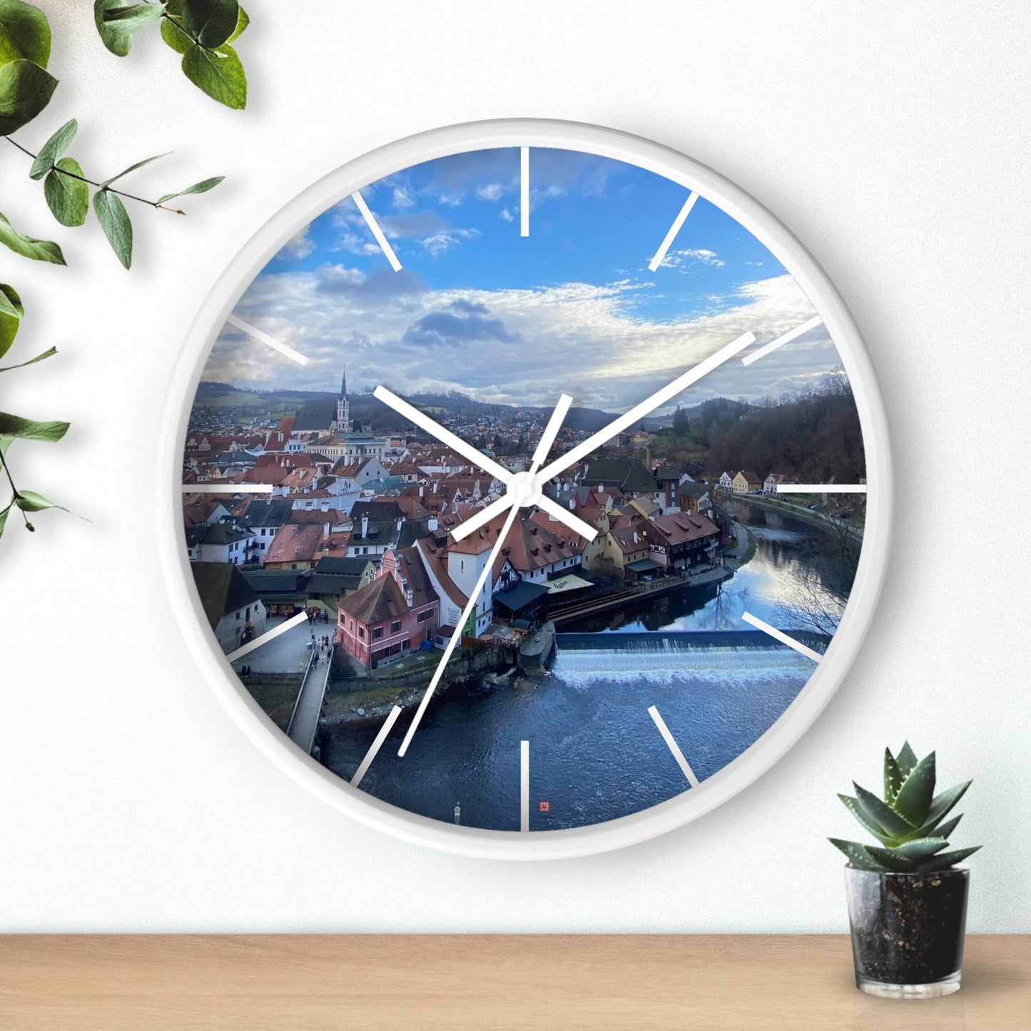 La rivière de Český Krumlov | République tchèque | horloge murale