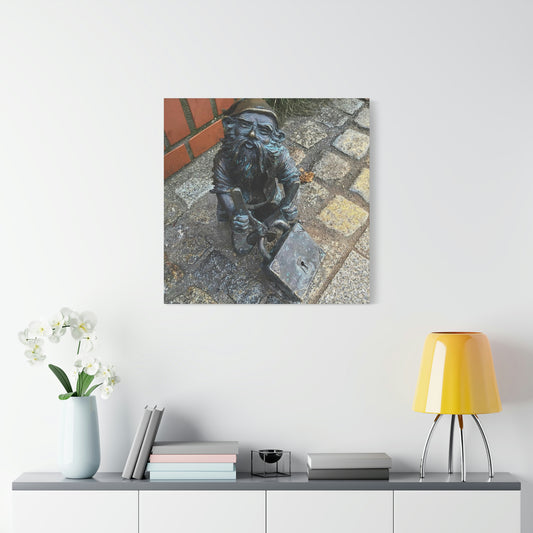 The dwarf | Poland | Canvas